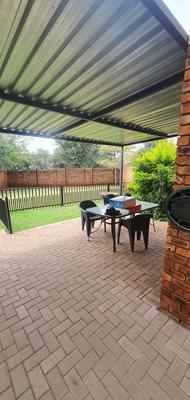 Duplex For Rent in Hennopspark, Centurion