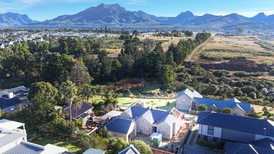 House For Sale in Kraaibosch Manor, George