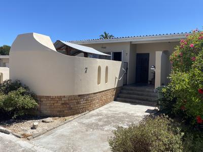 Townhouse For Sale in Hopefield, Hopefield