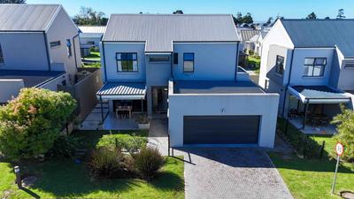 Duplex For Rent in Kraaibosch Park, George