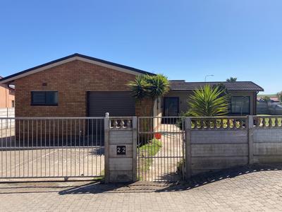 House For Sale in Vredenburg, Vredenburg