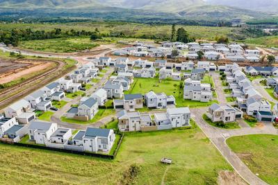 Duplex For Rent in Kraaibosch Park, George