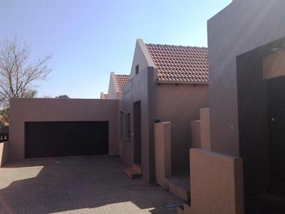 Townhouse For Sale in Woodmead, Sandton