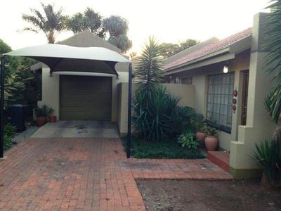 Townhouse For Sale in Zwartkop Ext 4,5,6,8, Centurion