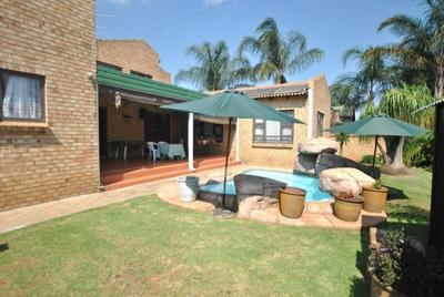 House For Sale in Rooihuiskraal North, Centurion