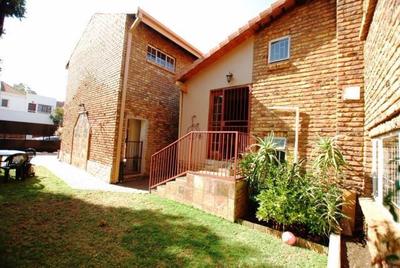 House For Sale in Val De Grace, Pretoria
